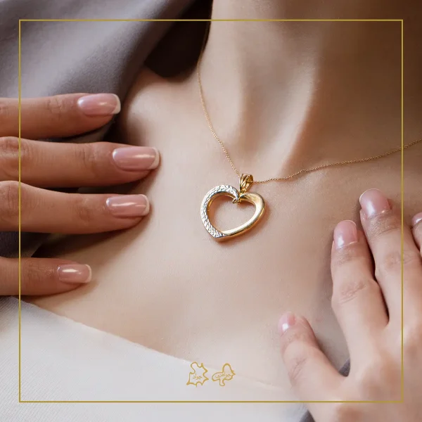 آویز طلا قلب لارنیا