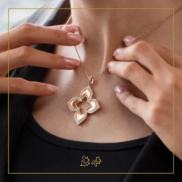 آویز طلا روبرتو کوین - Image 2