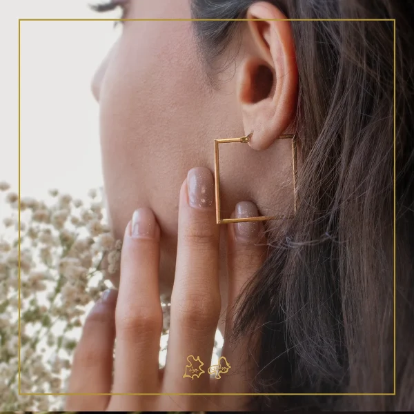 گوشواره طلا مربعی سالوینی