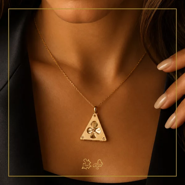 آویز طلا مثلث پیک